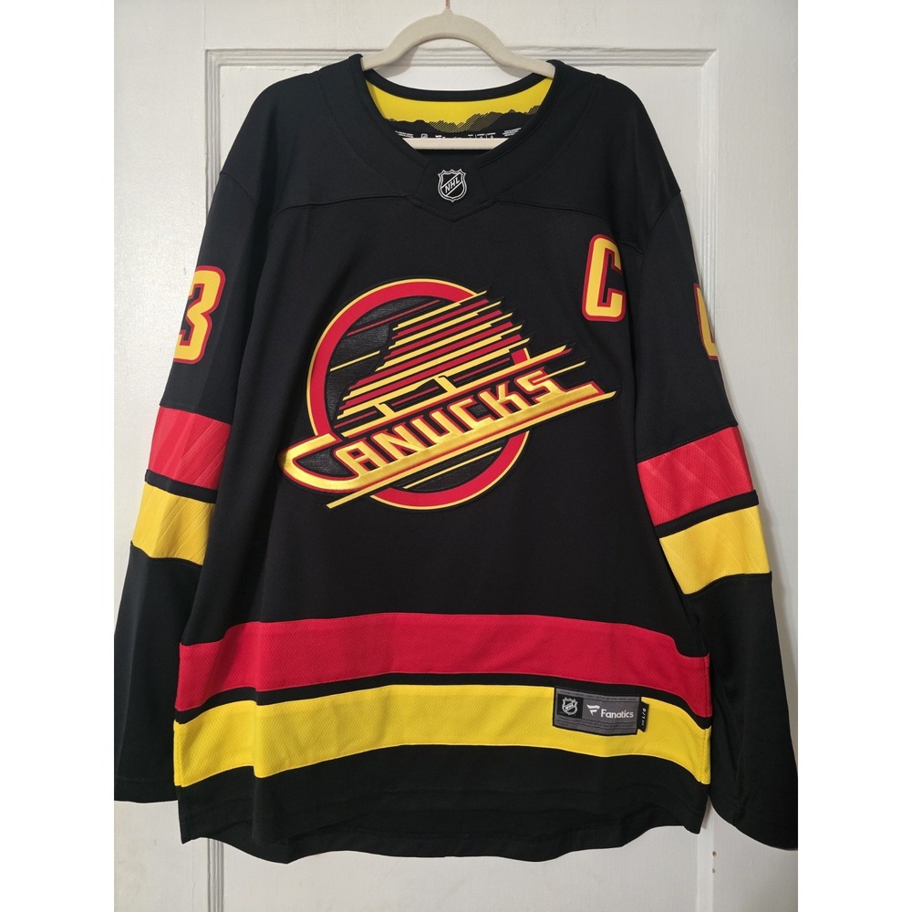 Vancouver Canucks Quinn Hughes #43 Fanatics Jersey Size Large